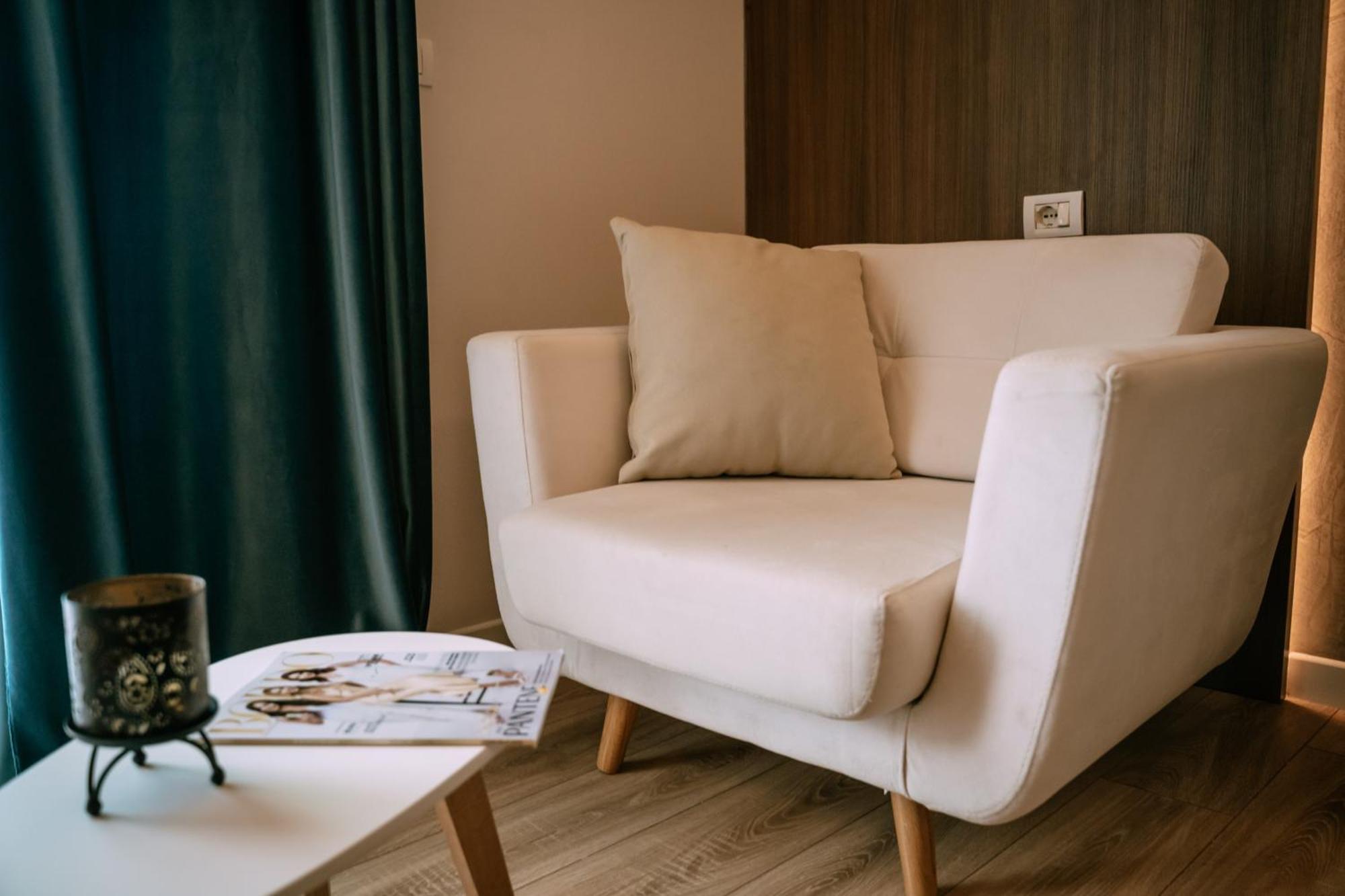 Albanian Star Hotel Kryemëdhej Extérieur photo