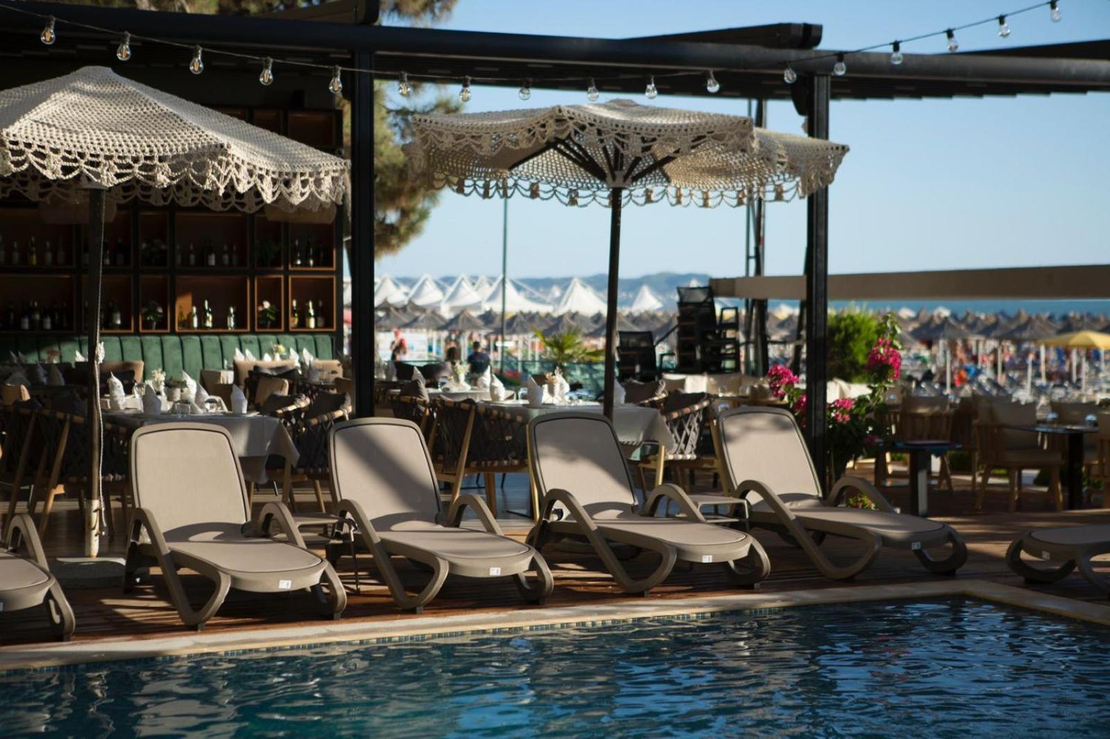 Albanian Star Hotel Kryemëdhej Extérieur photo