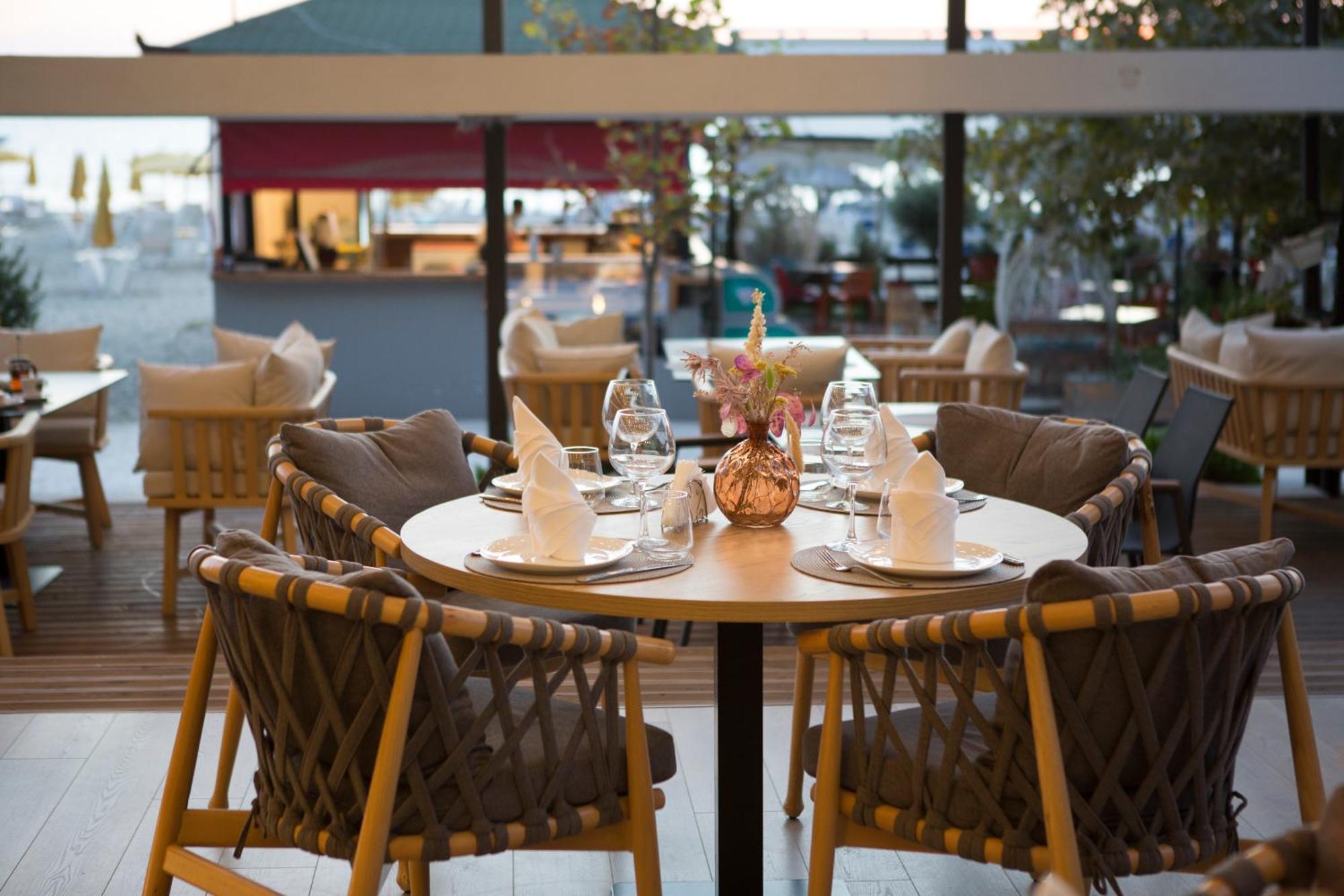 Albanian Star Hotel Kryemëdhej Extérieur photo